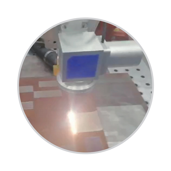 Bridge and ship specific cleaning equipment